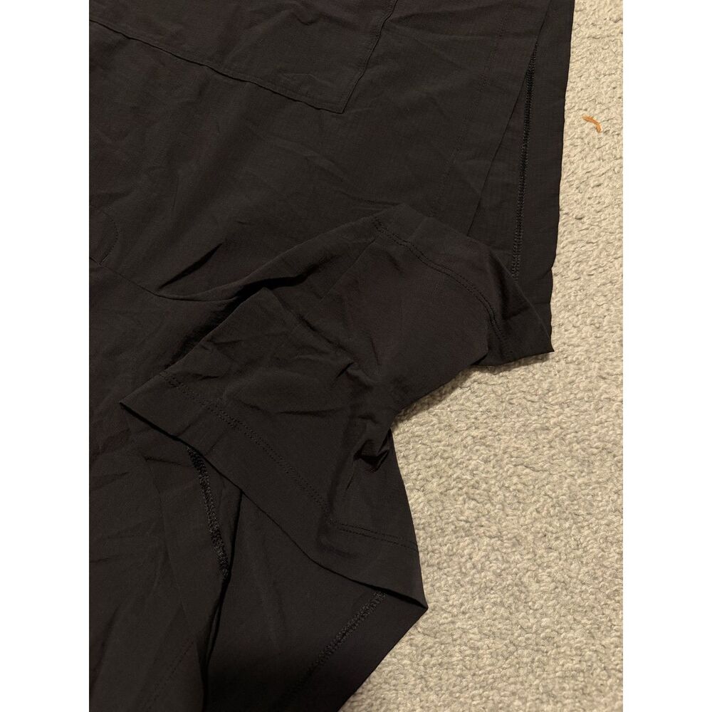 Athleta Trekkie North Mid rise womens short in black - Picture 6 of 8